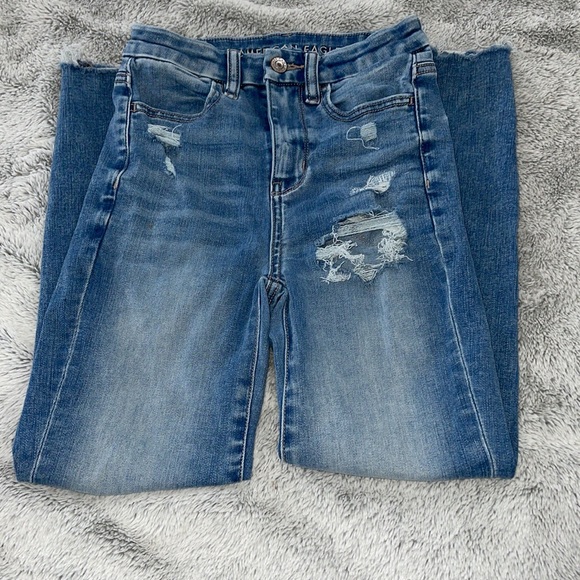 American Eagle size 00 short ripped jeans - Picture 5 of 8